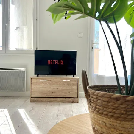 Les St Exupery, A 4 Min Du Futuroscope شقة *