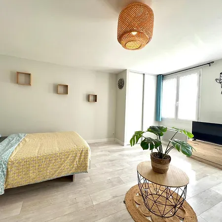 Les St Exupery, A 4 Min Du Futuroscope *